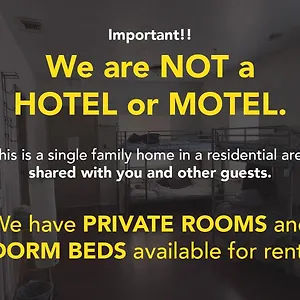  Hostel Whole Family - Wholeville